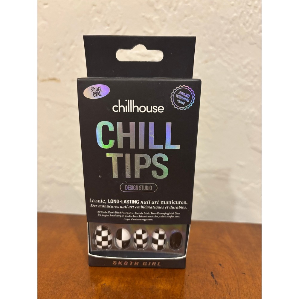 Chillhouse Chill Tips Press-On Nail Kit Sk8tr Girl Short Oval Black White Check